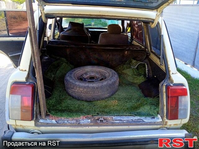 Бежевый ВАЗ 2104, объемом двигателя 1.3 л и пробегом 264 тыс. км за 550 $, фото 4 на Automoto.ua