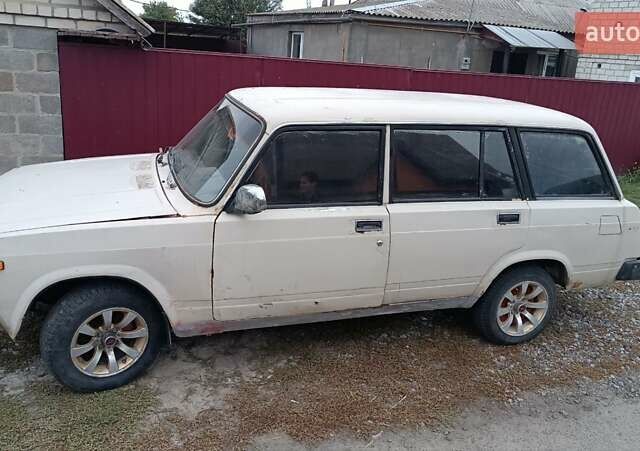 Бежевый ВАЗ 2104, объемом двигателя 1.5 л и пробегом 11 тыс. км за 284 $, фото 7 на Automoto.ua
