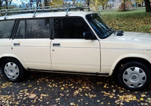 ВАЗ 2104 1991 в Богуславе на Automoto.ua Бежевый ВАЗ 2104, объемом двигателя 1.5 л и пробегом 200 тыс. км за 791 $, фото 2 на Automoto.ua