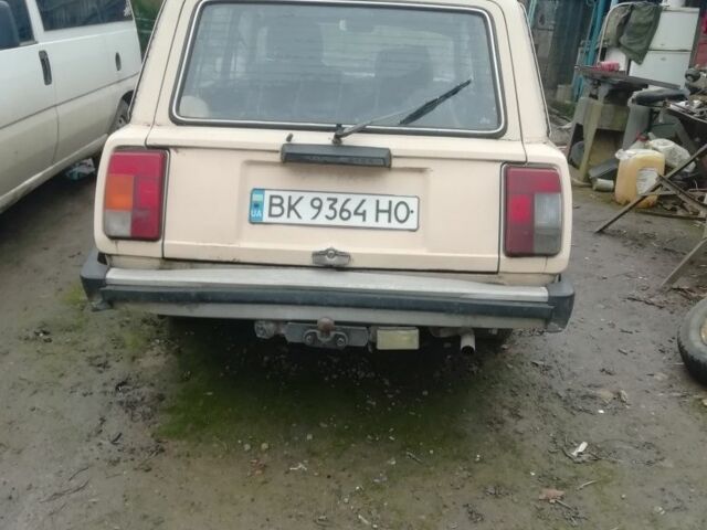 Бежевый ВАЗ 2104, объемом двигателя 1.3 л и пробегом 49 тыс. км за 550 $, фото 2 на Automoto.ua
