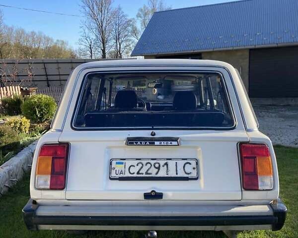 Бежевый ВАЗ 2104, объемом двигателя 1.5 л и пробегом 200 тыс. км за 1350 $, фото 4 на Automoto.ua
