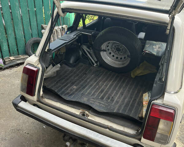 Бежевий ВАЗ 2104, об'ємом двигуна 1.5 л та пробігом 76 тис. км за 2200 $, фото 4 на Automoto.ua