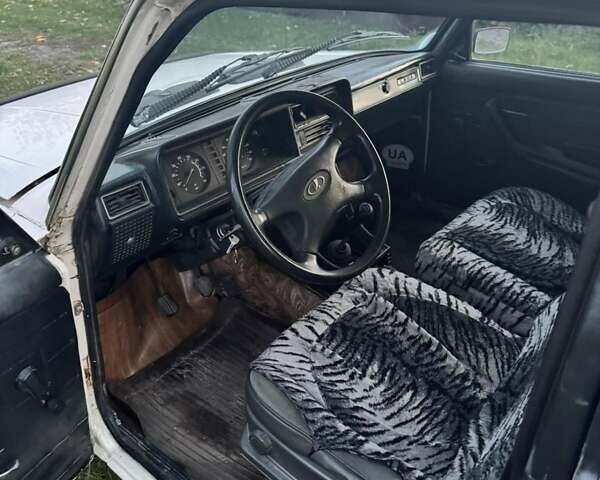 ВАЗ 2104 1996 в Бару на Automoto.ua Бежевый ВАЗ 2104, объемом двигателя 1.3 л и пробегом 111 тыс. км за 550 $, фото 5 на Automoto.ua