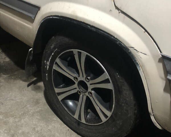 Бежевый ВАЗ 2104, объемом двигателя 1.3 л и пробегом 100 тыс. км за 378 $, фото 6 на Automoto.ua