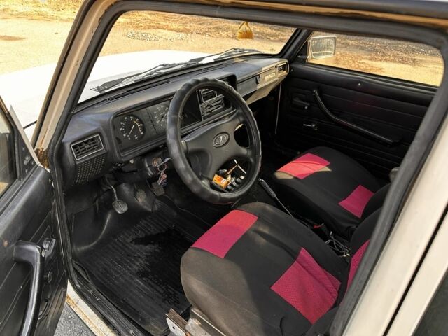 Бежевий ВАЗ 2104, об'ємом двигуна 1.5 л та пробігом 70 тис. км за 1000 $, фото 6 на Automoto.ua