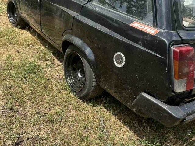 Черный ВАЗ 2104, объемом двигателя 1.3 л и пробегом 150 тыс. км за 750 $, фото 1 на Automoto.ua