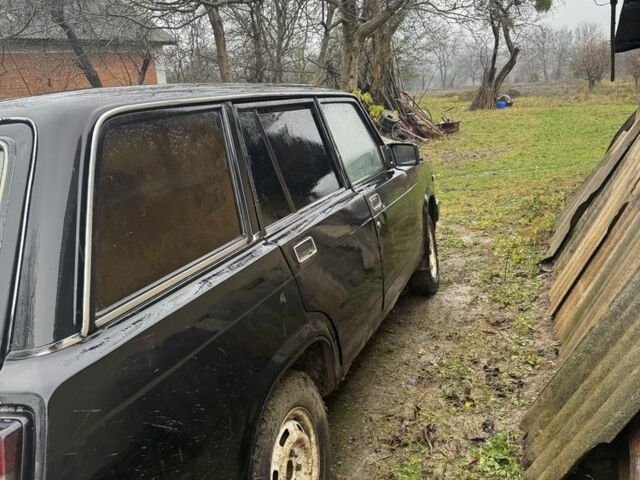 Черный ВАЗ 2104, объемом двигателя 1.5 л и пробегом 250 тыс. км за 473 $, фото 4 на Automoto.ua