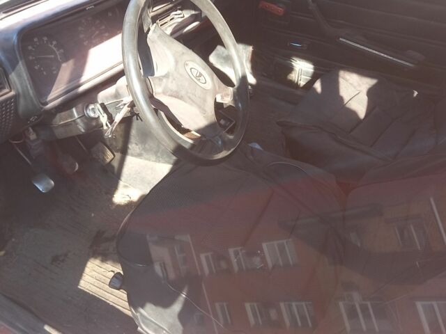 Черный ВАЗ 2104, объемом двигателя 6 л и пробегом 75 тыс. км за 945 $, фото 2 на Automoto.ua