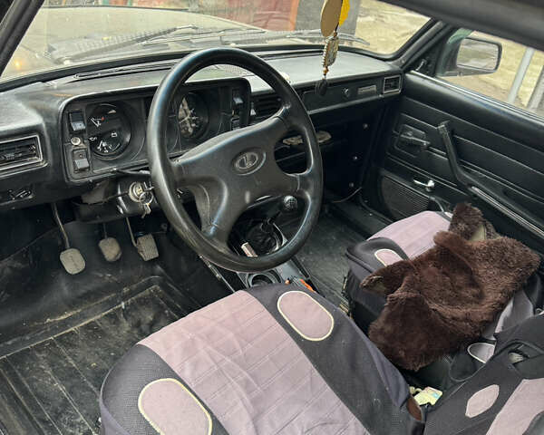 Чорний ВАЗ 2104, об'ємом двигуна 1.5 л та пробігом 221 тис. км за 1100 $, фото 9 на Automoto.ua