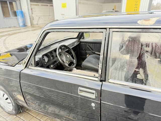Черный ВАЗ 2104, объемом двигателя 1.5 л и пробегом 34 тыс. км за 500 $, фото 4 на Automoto.ua