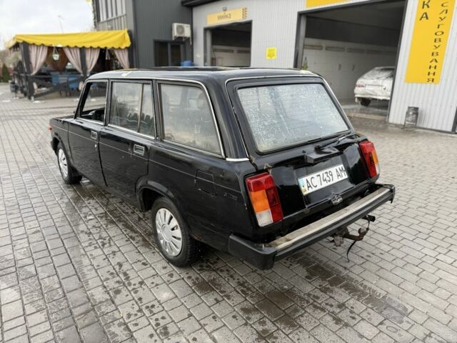 Черный ВАЗ 2104, объемом двигателя 1.5 л и пробегом 34 тыс. км за 500 $, фото 2 на Automoto.ua