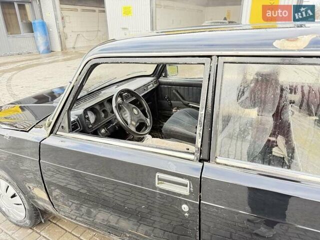 Черный ВАЗ 2104, объемом двигателя 1.5 л и пробегом 34 тыс. км за 500 $, фото 3 на Automoto.ua