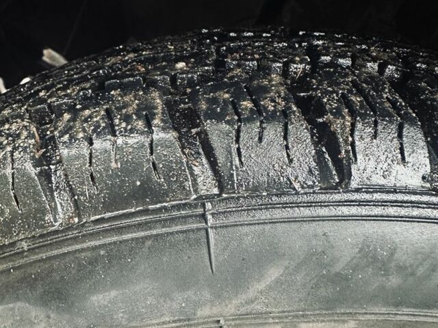 ВАЗ 2104 1992 в Краматорске на Automoto.ua Черный ВАЗ 2104, объемом двигателя 1.5 л и пробегом 200 тыс. км за 595 $, фото 4 на Automoto.ua