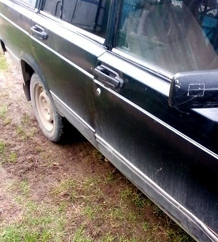 Черный ВАЗ 2104, объемом двигателя 1.5 л и пробегом 180 тыс. км за 550 $, фото 4 на Automoto.ua