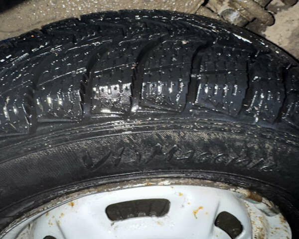 Чорний ВАЗ 2104, об'ємом двигуна 1.57 л та пробігом 250 тис. км за 448 $, фото 10 на Automoto.ua