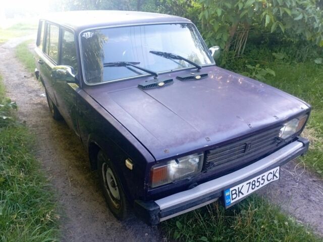 Фиолетовый ВАЗ 2104, объемом двигателя 1 л и пробегом 10 тыс. км за 650 $, фото 1 на Automoto.ua
