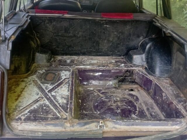 Фиолетовый ВАЗ 2104, объемом двигателя 1 л и пробегом 10 тыс. км за 650 $, фото 4 на Automoto.ua