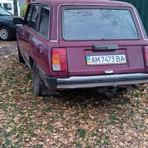 Фиолетовый ВАЗ 2104, объемом двигателя 1.5 л и пробегом 750 тыс. км за 525 $, фото 1 на Automoto.ua