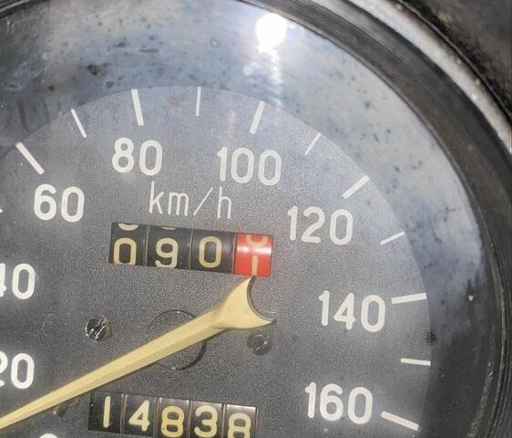 Фиолетовый ВАЗ 2104, объемом двигателя 0 л и пробегом 14 тыс. км за 850 $, фото 7 на Automoto.ua