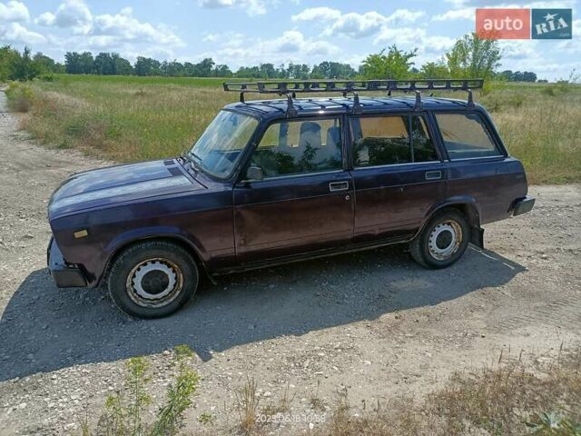Фиолетовый ВАЗ 2104, объемом двигателя 1.45 л и пробегом 320 тыс. км за 1006 $, фото 1 на Automoto.ua