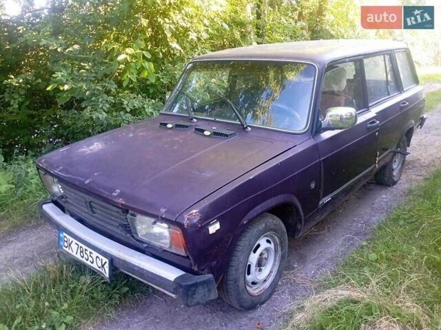 Фиолетовый ВАЗ 2104, объемом двигателя 1 л и пробегом 10 тыс. км за 650 $, фото 7 на Automoto.ua