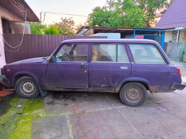 Фиолетовый ВАЗ 2104, объемом двигателя 0 л и пробегом 160 тыс. км за 300 $, фото 2 на Automoto.ua