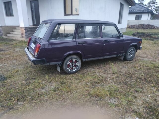 Фіолетовий ВАЗ 2104, об'ємом двигуна 1.5 л та пробігом 80 тис. км за 950 $, фото 4 на Automoto.ua