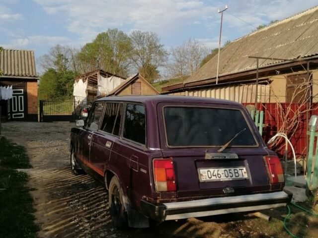 Фиолетовый ВАЗ 2104, объемом двигателя 1.5 л и пробегом 100 тыс. км за 500 $, фото 3 на Automoto.ua