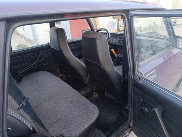 Фиолетовый ВАЗ 2104, объемом двигателя 0 л и пробегом 345 тыс. км за 800 $, фото 5 на Automoto.ua