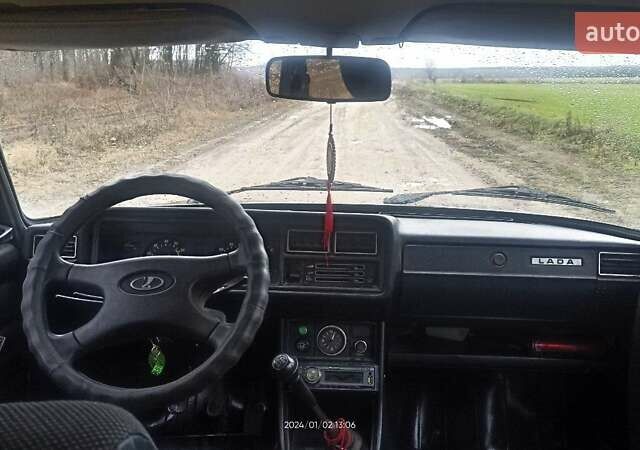 Фиолетовый ВАЗ 2104, объемом двигателя 1.5 л и пробегом 812 тыс. км за 1800 $, фото 4 на Automoto.ua