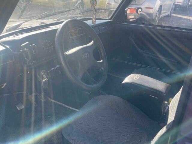 Фиолетовый ВАЗ 2104, объемом двигателя 1.5 л и пробегом 88 тыс. км за 1600 $, фото 6 на Automoto.ua