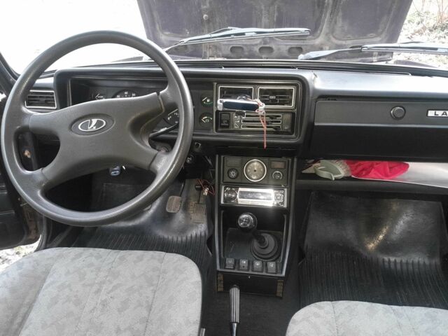 Фиолетовый ВАЗ 2104, объемом двигателя 1.5 л и пробегом 75 тыс. км за 1182 $, фото 4 на Automoto.ua