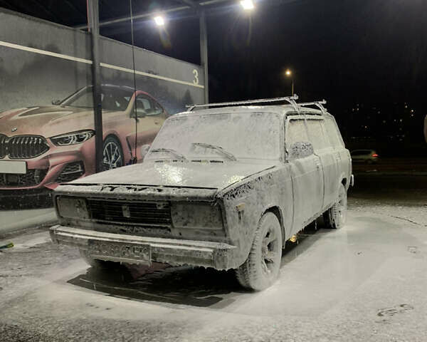 Фіолетовий ВАЗ 2104, об'ємом двигуна 1.45 л та пробігом 300 тис. км за 1100 $, фото 1 на Automoto.ua