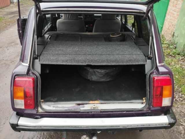 Фиолетовый ВАЗ 2104, объемом двигателя 1.5 л и пробегом 87 тыс. км за 1200 $, фото 7 на Automoto.ua