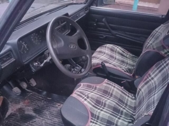 Фиолетовый ВАЗ 2104, объемом двигателя 0 л и пробегом 54 тыс. км за 710 $, фото 2 на Automoto.ua