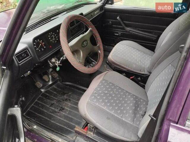 Фиолетовый ВАЗ 2104, объемом двигателя 1.5 л и пробегом 87 тыс. км за 1250 $, фото 3 на Automoto.ua