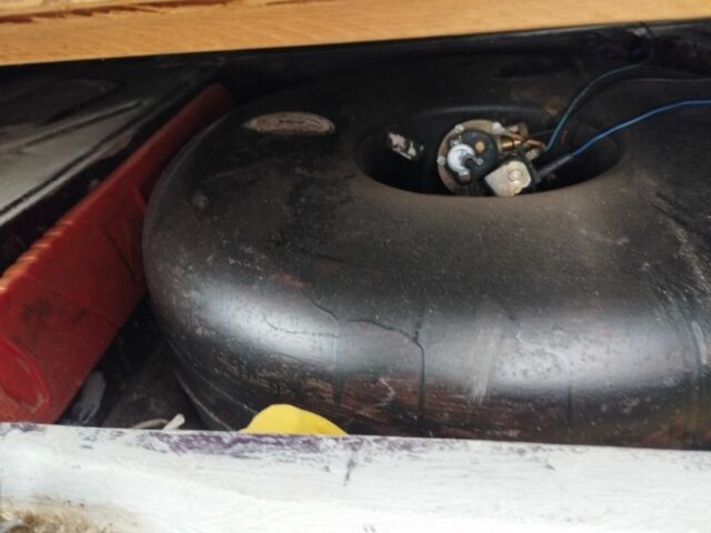 Фиолетовый ВАЗ 2104, объемом двигателя 1.5 л и пробегом 87 тыс. км за 1200 $, фото 5 на Automoto.ua