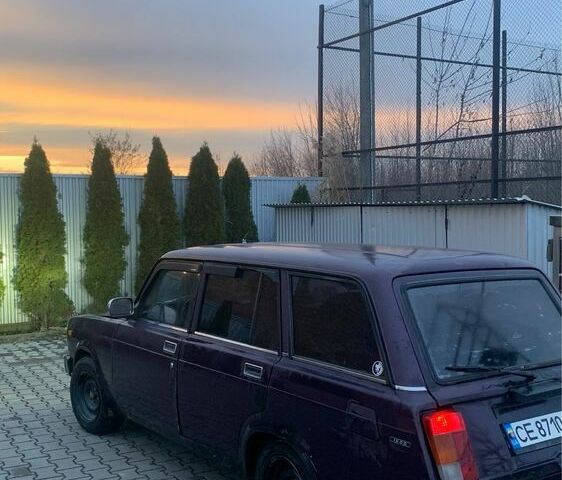 Фиолетовый ВАЗ 2104, объемом двигателя 1.5 л и пробегом 370 тыс. км за 800 $, фото 4 на Automoto.ua