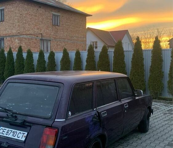Фиолетовый ВАЗ 2104, объемом двигателя 1.5 л и пробегом 370 тыс. км за 800 $, фото 2 на Automoto.ua