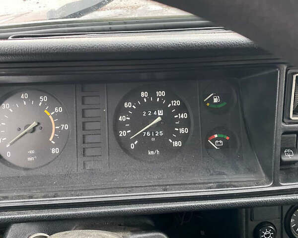 Фиолетовый ВАЗ 2104, объемом двигателя 1.45 л и пробегом 76 тыс. км за 1300 $, фото 12 на Automoto.ua