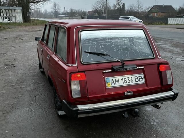 Красный ВАЗ 2104, объемом двигателя 1.5 л и пробегом 20 тыс. км за 947 $, фото 2 на Automoto.ua