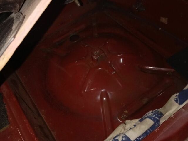 Красный ВАЗ 2104, объемом двигателя 0 л и пробегом 16 тыс. км за 800 $, фото 4 на Automoto.ua