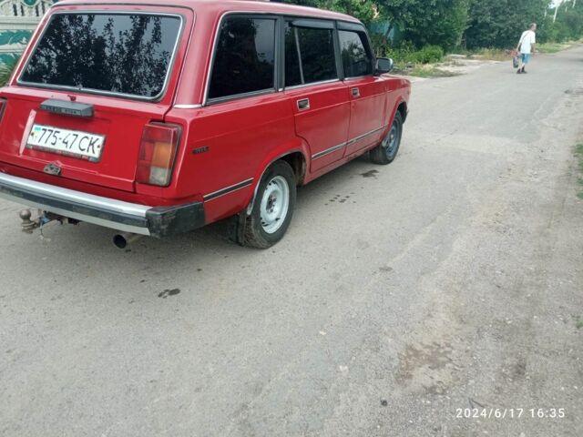 Красный ВАЗ 2104, объемом двигателя 0 л и пробегом 124 тыс. км за 781 $, фото 1 на Automoto.ua