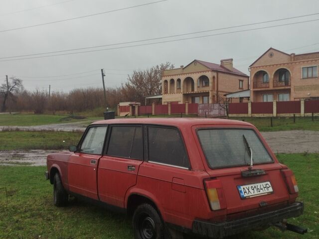 Красный ВАЗ 2104, объемом двигателя 1.5 л и пробегом 999 тыс. км за 427 $, фото 3 на Automoto.ua