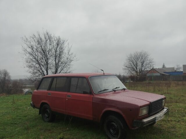 Красный ВАЗ 2104, объемом двигателя 1.5 л и пробегом 999 тыс. км за 427 $, фото 1 на Automoto.ua