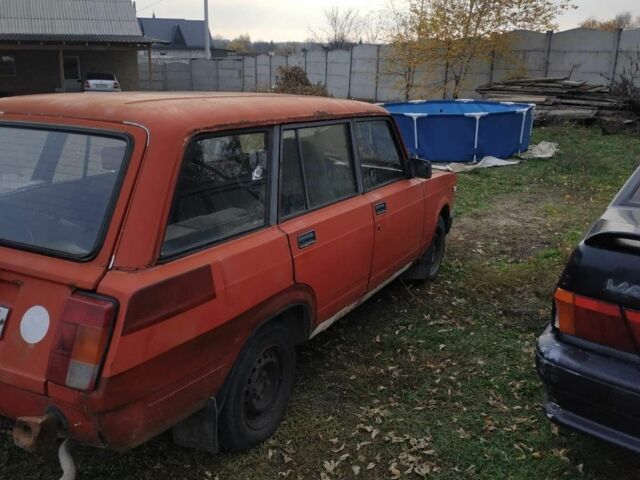 Красный ВАЗ 2104, объемом двигателя 1 л и пробегом 170 тыс. км за 286 $, фото 5 на Automoto.ua