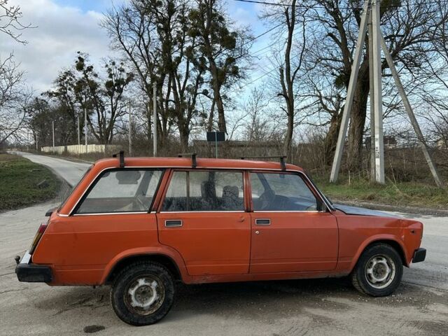 Красный ВАЗ 2104, объемом двигателя 1.3 л и пробегом 110 тыс. км за 546 $, фото 4 на Automoto.ua