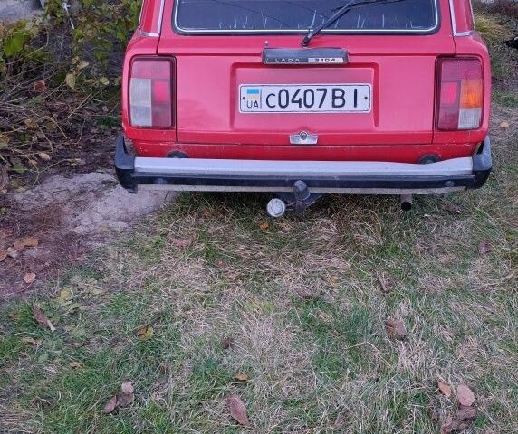 ВАЗ 2104 1986 в Ладыжин на Automoto.ua Красный ВАЗ 2104, объемом двигателя 0 л и пробегом 198 тыс. км за 548 $, фото 3 на Automoto.ua