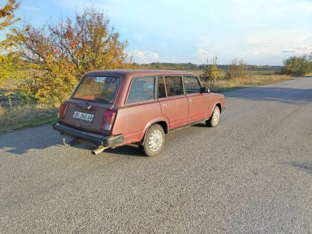 Красный ВАЗ 2104, объемом двигателя 1.5 л и пробегом 3 тыс. км за 556 $, фото 2 на Automoto.ua