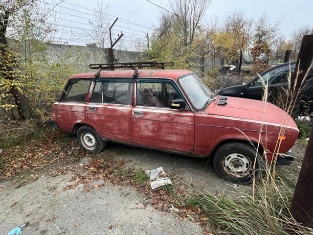 Красный ВАЗ 2104, объемом двигателя 0 л и пробегом 777 тыс. км за 334 $, фото 2 на Automoto.ua